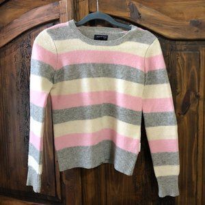 Nautica 100% lambs wool sweater